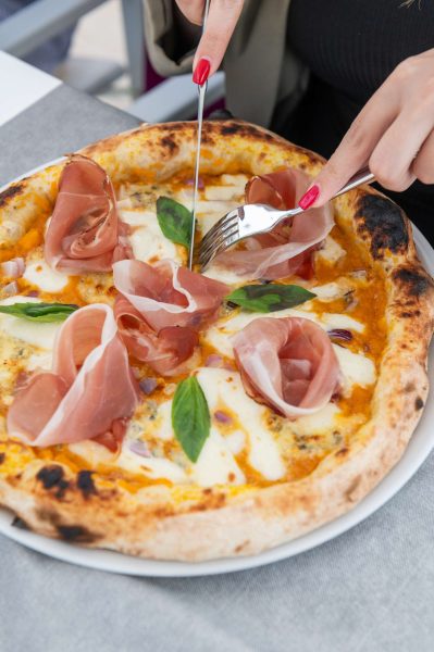 Gourmet pizza at Lievitamare restaurant, La Marsa Resort Palermo